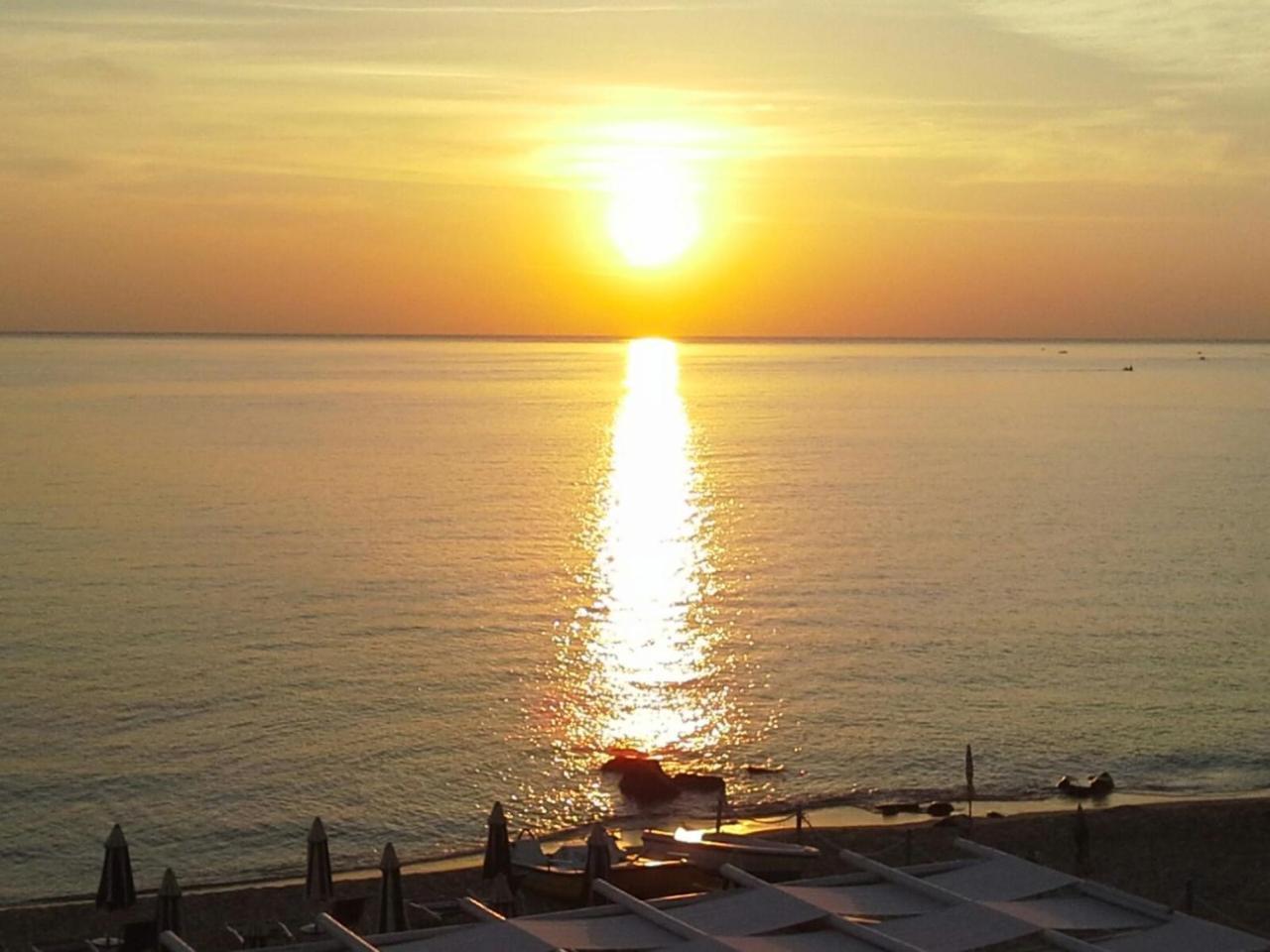 San Domenico Hotel سوفيراتو مارينا المظهر الخارجي الصورة